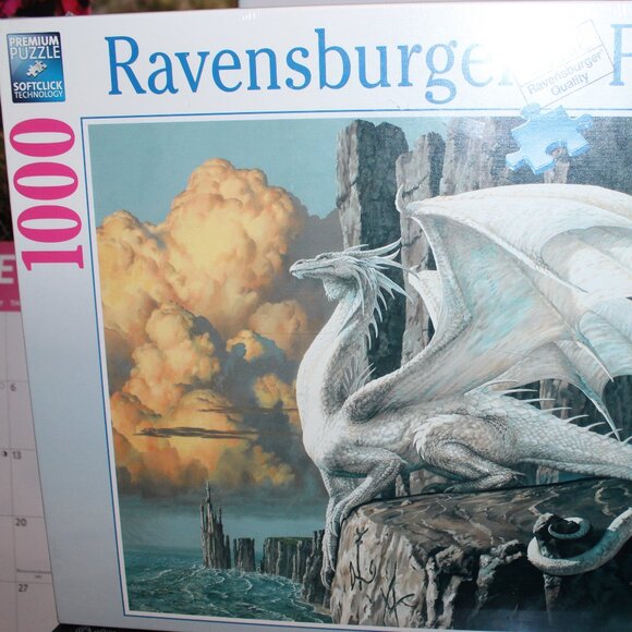 Ravensburger Dragon Puzzle, 1000 pieces - Picture 2 of 3